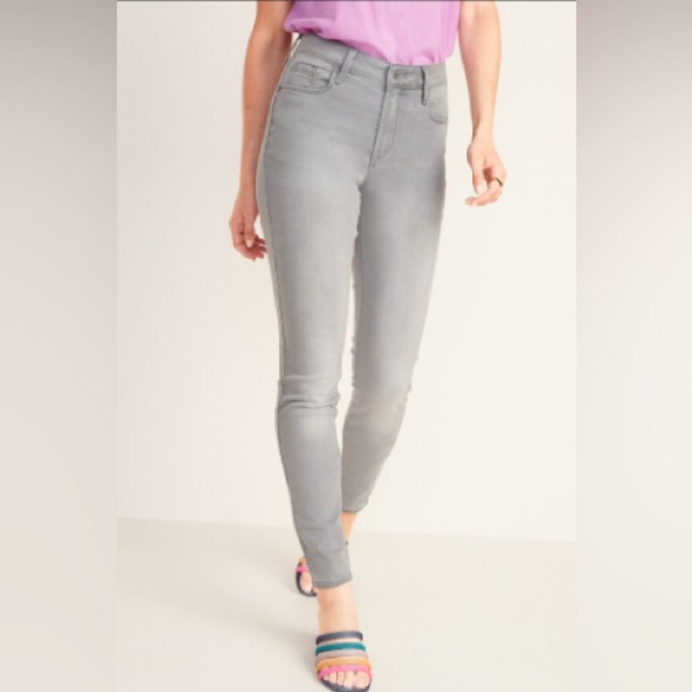 Old Navy Women’s tall jeans TALL